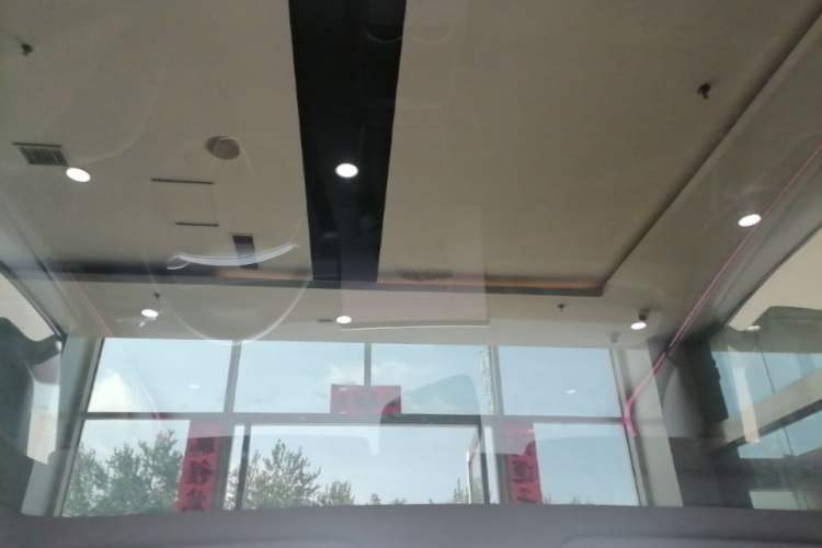 Used Tesla Model Y 2025 Rear-Wheel-Drive Version Headliner