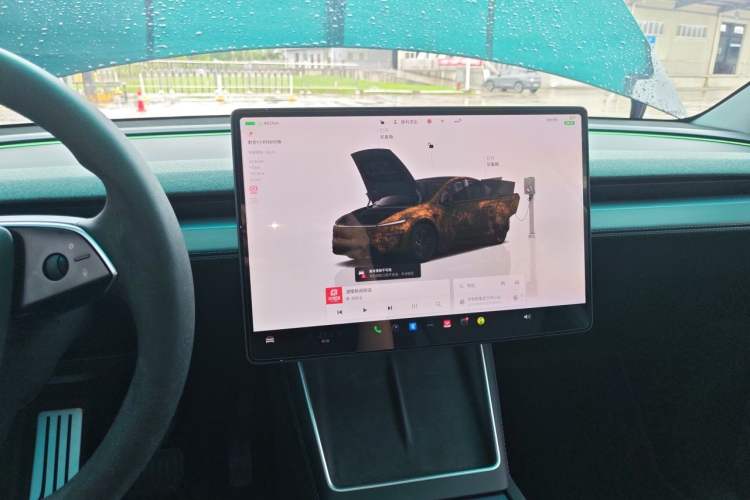 Used Tesla Model Y 2025 Long-Range All-Wheel Drive First Edition Instrument Cluster