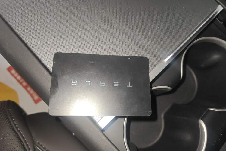 Used Tesla Model Y 2025 Updated Version Long-Range All-Wheel Drive Interior 1