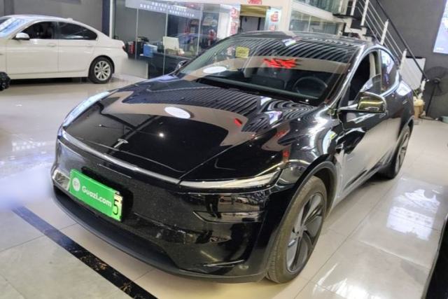 Used Tesla Model Y 2025 Rear-Wheel-Drive Version