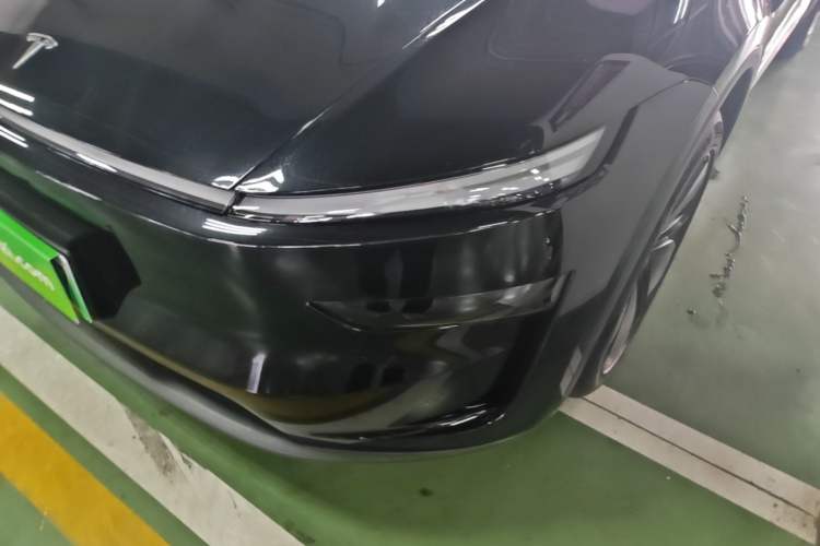 Used Tesla Model Y 2025 Long-Range All-Wheel-Drive Version Left Front Headlight
