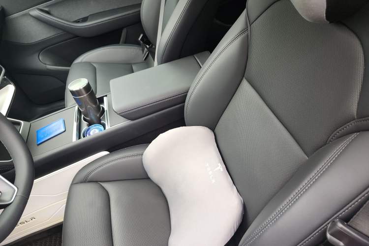 Used Tesla Model Y 2025 Rear-Wheel-Drive Version Left Front Seat