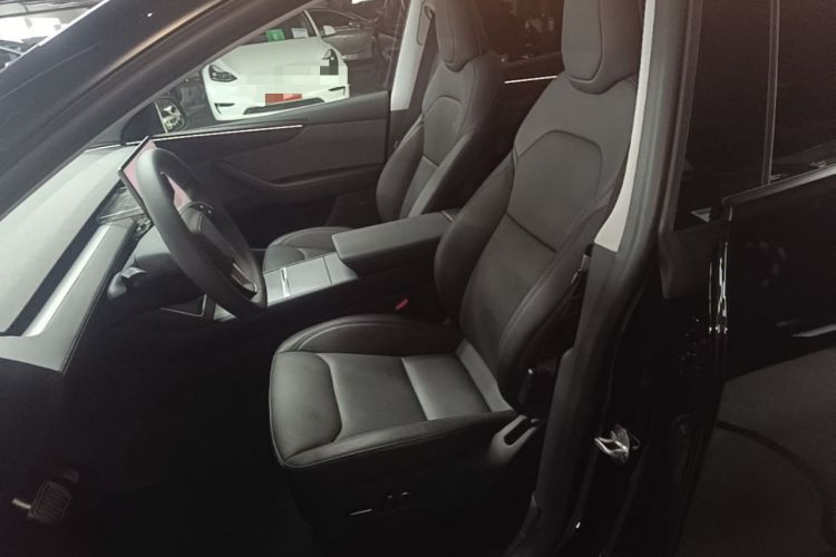 Used Tesla Model Y 2025 Rear-Wheel-Drive Version Left Front Seat