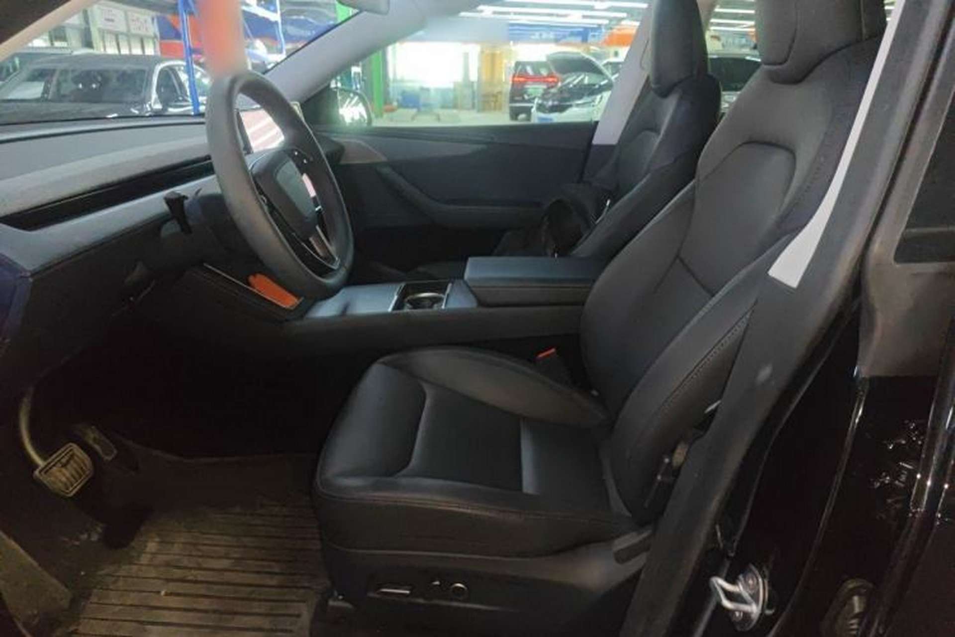 Used Tesla Model Y 2025 Updated Version Long-Range All-Wheel Drive Left Front Seat