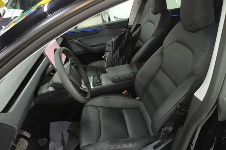 Used Tesla Model Y 2025 Rear-Wheel-Drive Version Left Front Seat