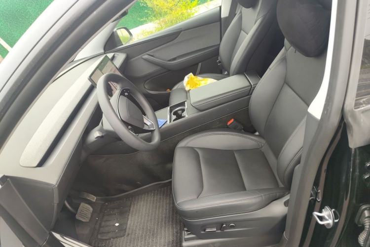 Used Tesla Model Y 2025 Rear-Wheel-Drive Version Left Front Seat