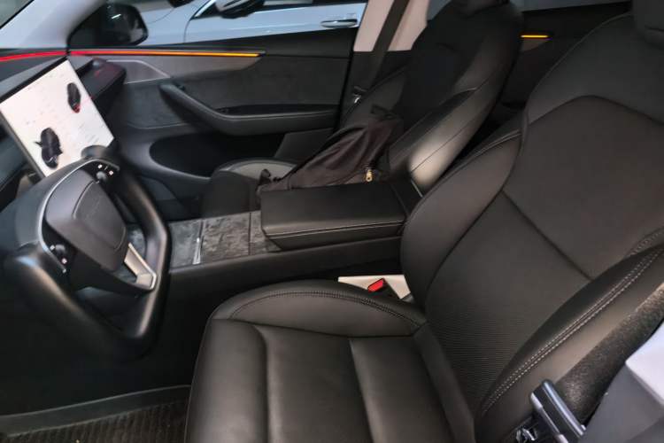 Used Tesla Model Y 2025 Updated Version Long-Range All-Wheel Drive Left Front Seat