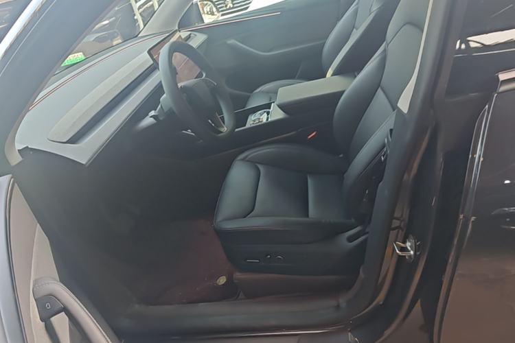 Used Tesla Model Y 2025 Rear-Wheel-Drive Version Left Front Seat