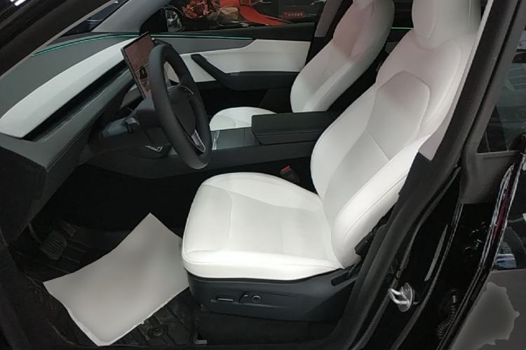Used Tesla Model Y 2025 Rear-Wheel-Drive Version Left Front Seat