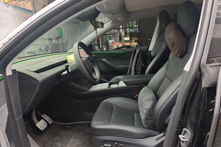 Used Tesla Model Y 2025 Rear-Wheel-Drive Version Left Front Seat