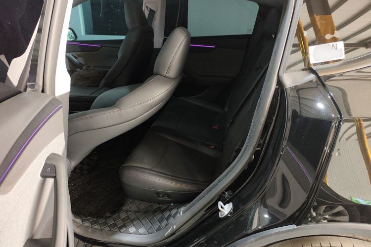 Used Tesla Model Y 2025 Rear-Wheel-Drive Version Left Rear Seat