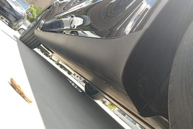 Used Tesla Model Y 2025 Rear-Wheel-Drive Version Left Side Sill