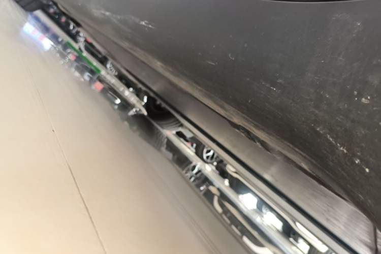 Used Tesla Model Y 2025 Rear-Wheel-Drive Version Left Side Sill
