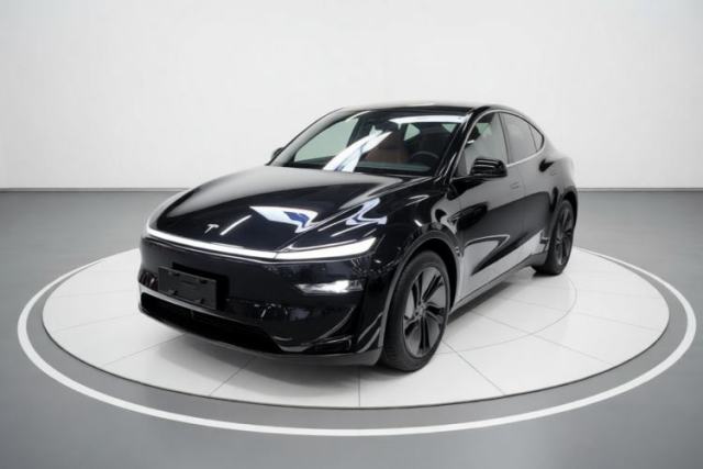 Used Tesla Model Y 2025 Rear-Wheel-Drive Version