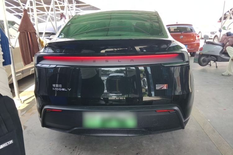 Used Tesla Model Y 2025 Rear-Wheel-Drive Version Rear