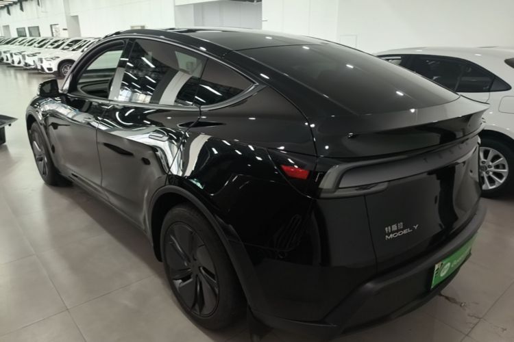 Used Tesla Model Y 2025 Rear-Wheel-Drive Version Rear Left 45 Deg