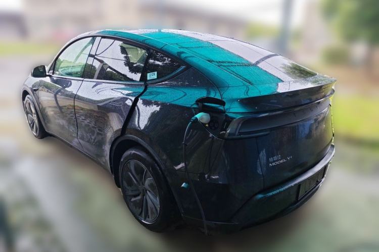 Used Tesla Model Y 2025 Long-Range All-Wheel Drive First Edition Rear Left 45 Deg