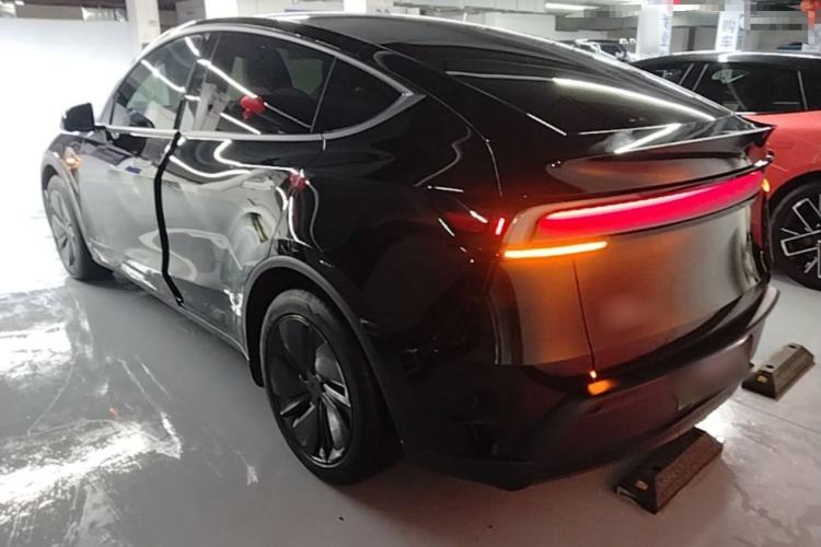 Used Tesla Model Y 2025 Rear-Wheel-Drive Version Rear Left 45 Deg