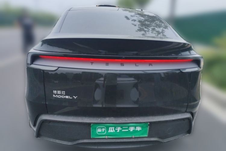 Used Tesla Model Y 2025 Rear-Wheel-Drive Version Rear