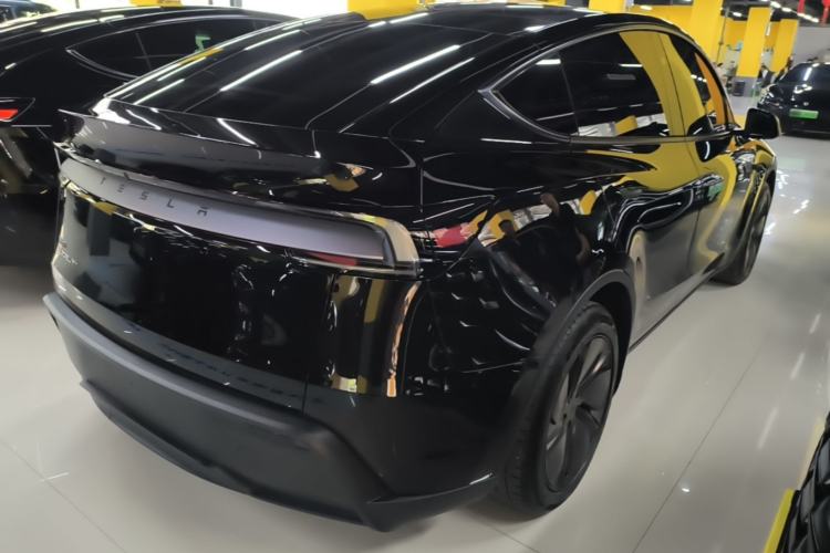 Used Tesla Model Y 2025 Updated Version Long-Range All-Wheel Drive Rear Right 45 Deg