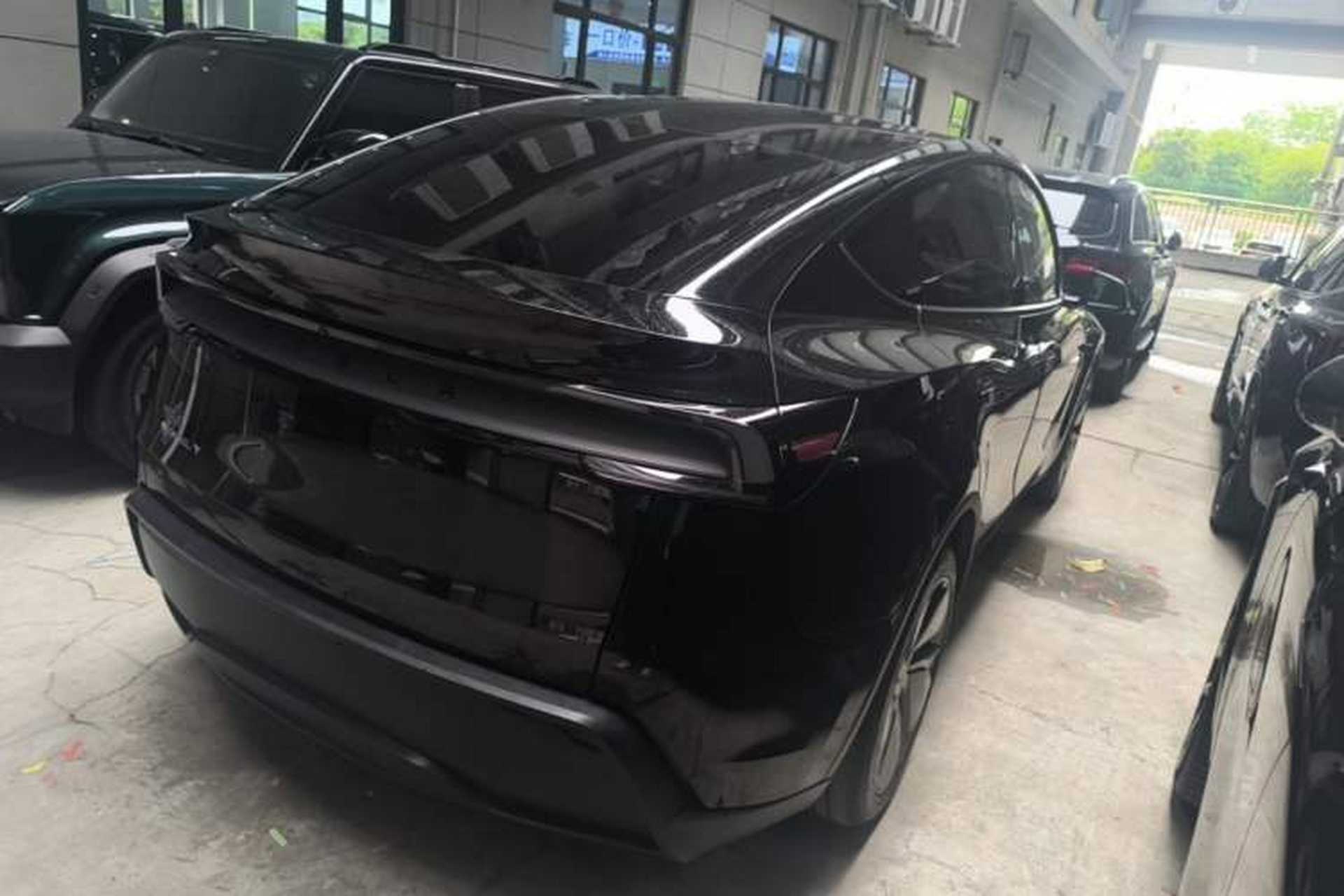 Used Tesla Model Y 2025 Rear-Wheel Drive First Edition Rear Right 45 Deg