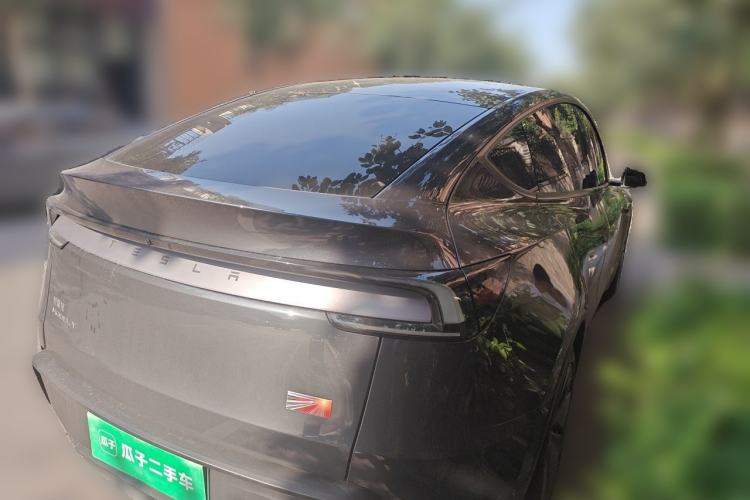 Used Tesla Model Y 2025 Rear-Wheel Drive First Edition Rear Right 45 Deg