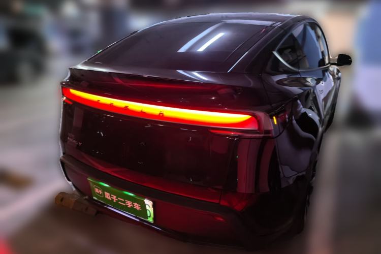 Used Tesla Model Y 2025 Updated Version Long-Range All-Wheel Drive Rear Right 45 Deg