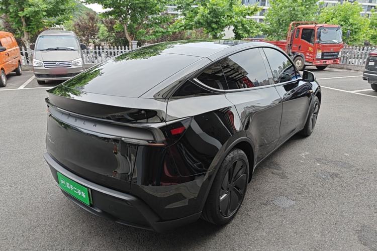 Used Tesla Model Y 2025 Rear-Wheel Drive First Edition Rear Right 45 Deg