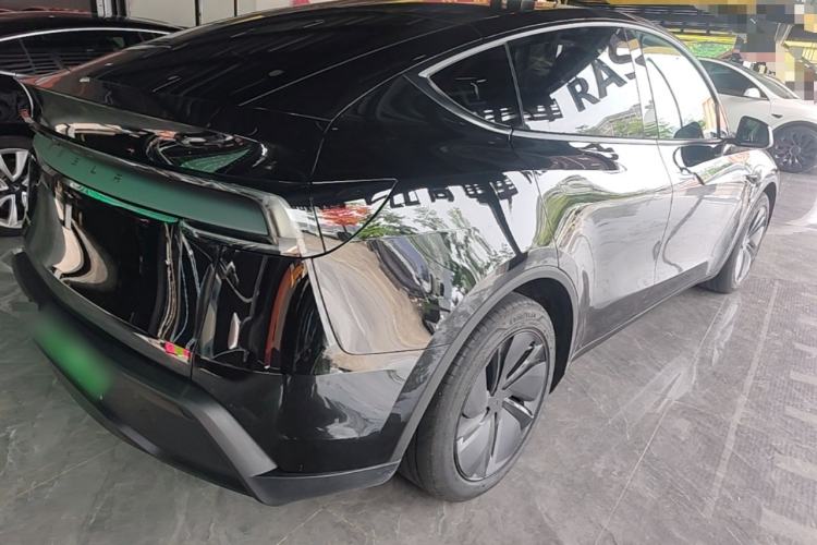 Used Tesla Model Y 2025 Rear-Wheel-Drive Version Rear Right 45 Deg