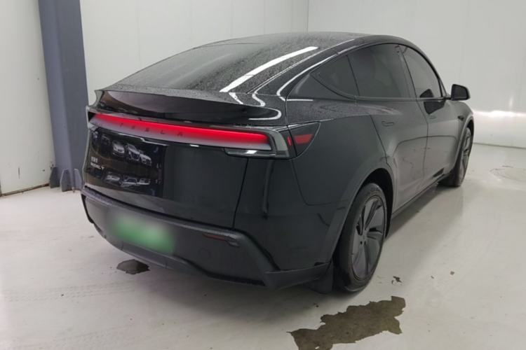 Used Tesla Model Y 2025 Rear-Wheel-Drive Version Rear Right 45 Deg