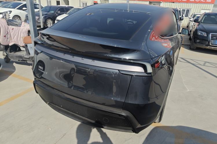Used Tesla Model Y 2025 Rear-Wheel Drive First Edition Rear Right 45 Deg