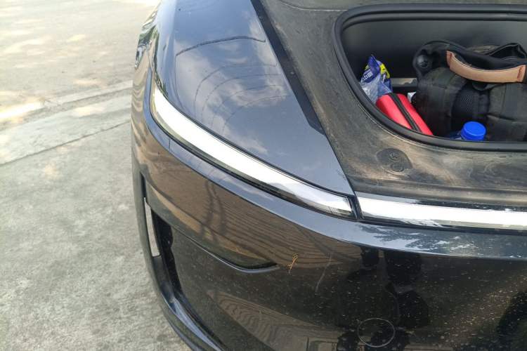 Used Tesla Model Y 2025 Rear-Wheel-Drive Version Right Front Headlight