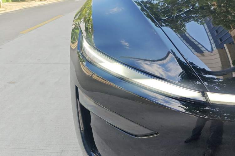 Used Tesla Model Y 2025 Updated Version Long-Range All-Wheel Drive Right Front Headlight