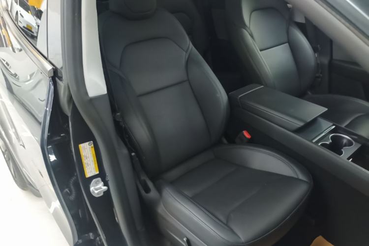 Used Tesla Model Y 2025 Rear-Wheel Drive First Edition Right Front Seat