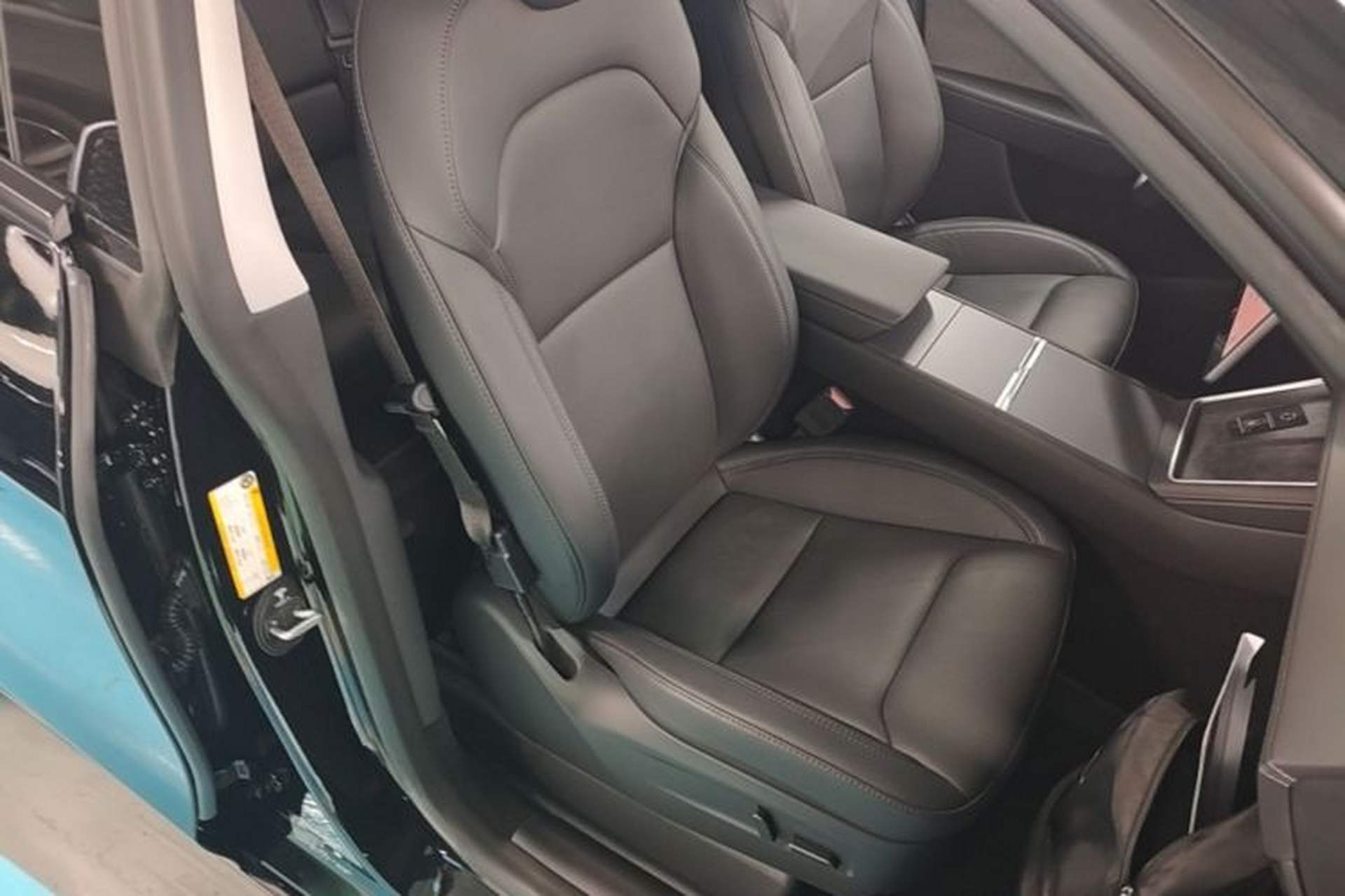 Used Tesla Model Y 2025 Rear-Wheel-Drive Version Right Front Seat