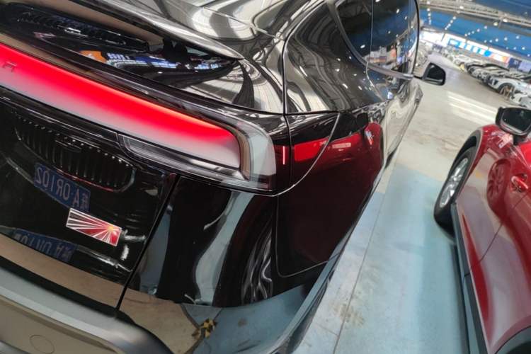 Used Tesla Model Y 2025 Rear-Wheel-Drive Version Right Rear Taillight