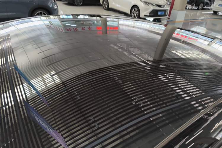 Used Tesla Model Y 2025 Rear-Wheel-Drive Version Roof