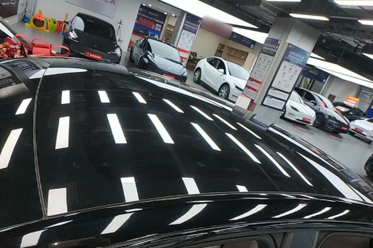 Used Tesla Model Y 2025 Rear-Wheel-Drive Version Roof