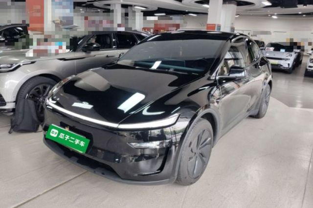 Used Tesla Model Y 2025 Rear-Wheel-Drive Version