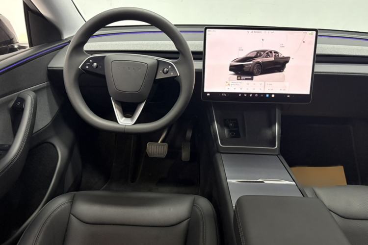 Used Tesla Model Y 2025 Rear-Wheel-Drive Version Steering Wheel