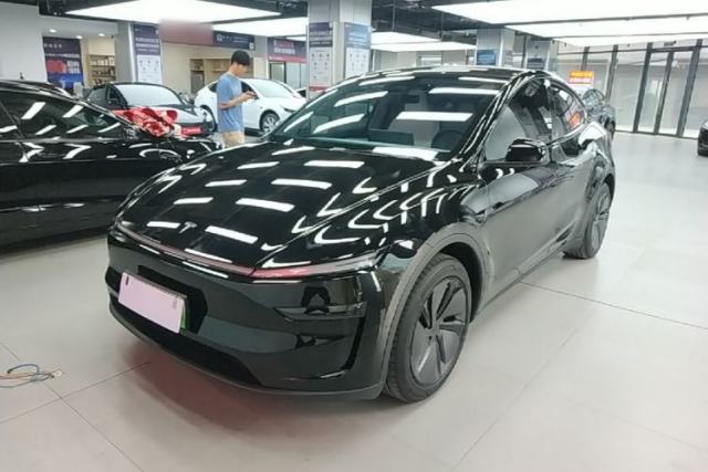 Used Tesla Model Y 2025 Rear-Wheel-Drive Version