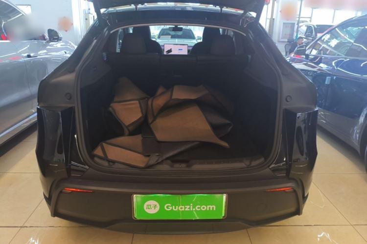 Used Tesla Model Y 2025 Rear-Wheel-Drive Version Trunk