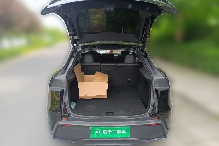 Used Tesla Model Y 2025 Updated Version Long-Range All-Wheel Drive Trunk
