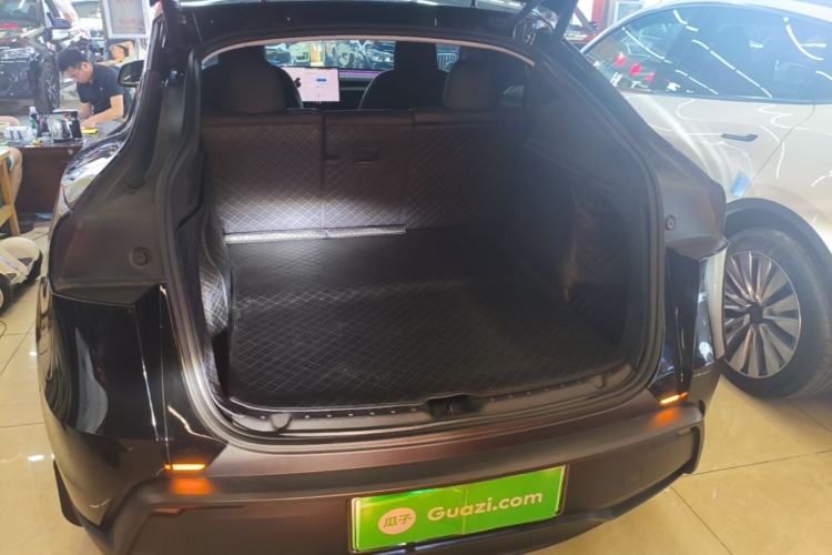 Used Tesla Model Y 2025 Rear-Wheel-Drive Version Trunk