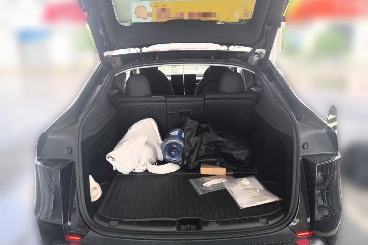Used Tesla Model Y 2025 Rear-Wheel-Drive Version Trunk