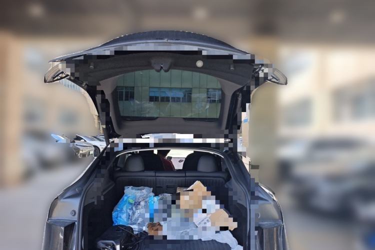 Used Tesla Model Y 2025 Rear-Wheel-Drive Version Trunk