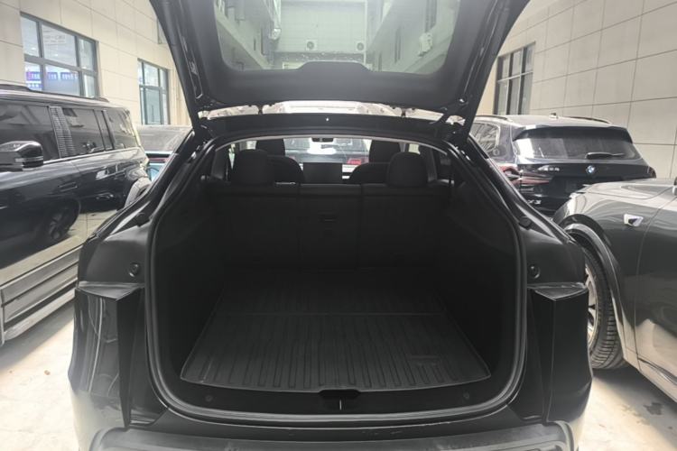 Used Tesla Model Y 2025 Rear-Wheel Drive First Edition Trunk