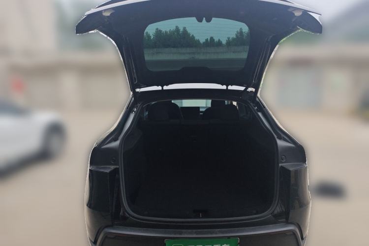 Used Tesla Model Y 2025 Rear-Wheel-Drive Version Trunk