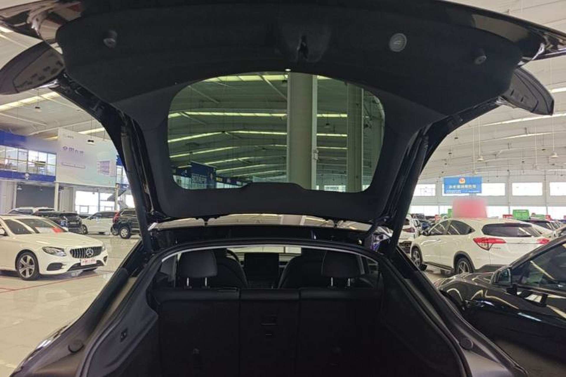 Used Tesla Model Y 2025 Rear-Wheel-Drive Version Trunk