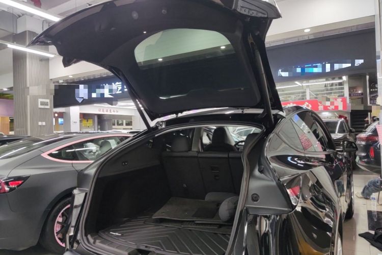 Used Tesla Model Y 2025 Rear-Wheel-Drive Version Trunk